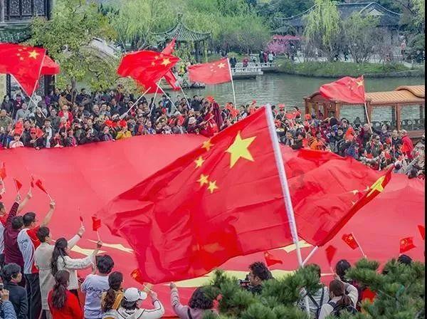 男子喝冰绿豆汤引发中风，喝绿豆汤真的会导致中风吗？哪些情况会增加中风的发病率？